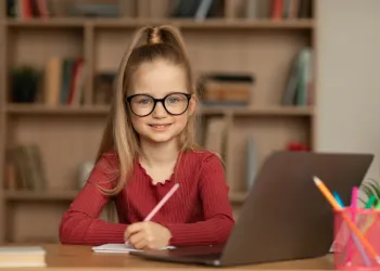 Çocuklar için Erken Yaşta İngilizce Öğrenmenin Yararları