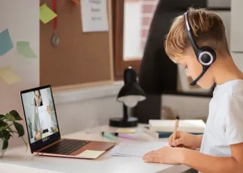 Çocuklar İçin İngilizce Kursu Seçimi: Geleceği Şansa Bırakmayın